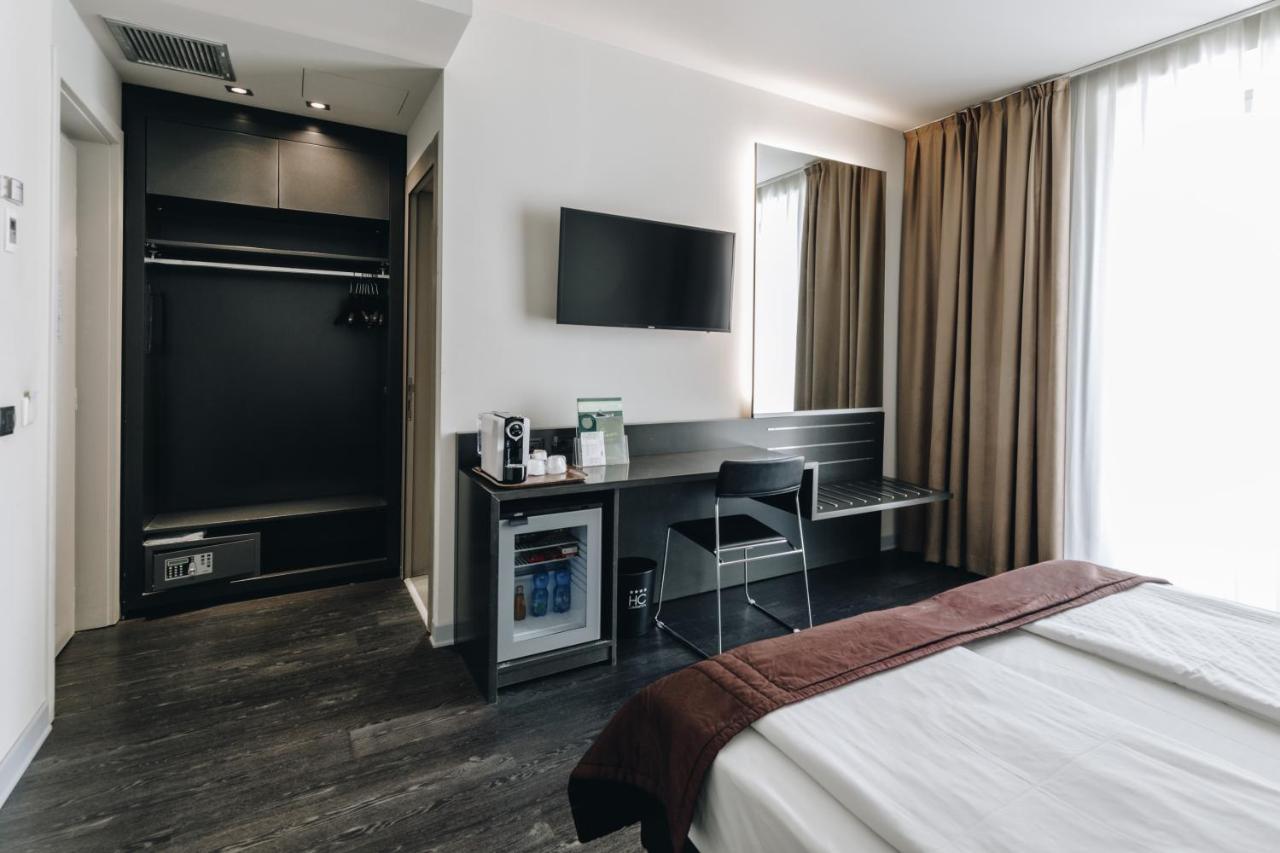 Hotel Continental เกรโมนา ภายนอก รูปภาพ